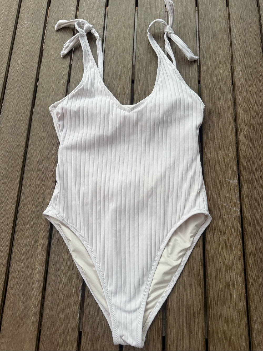 Shade & Shore White Ribbed One Piece Swimsuit Medium Tie Shoulder Open Back